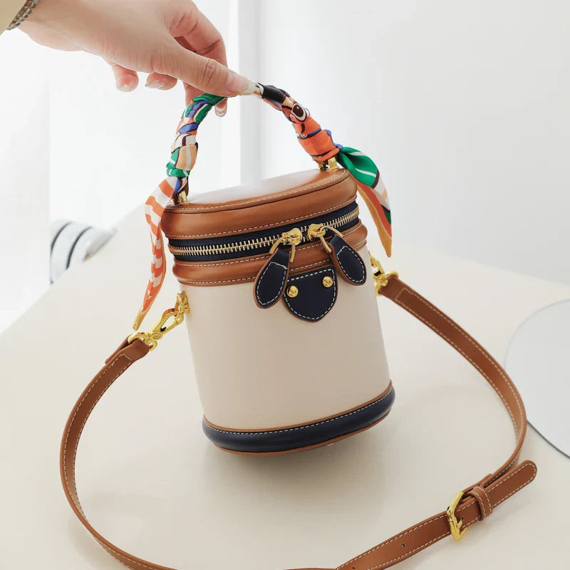 Bolsa em Couro Bucket Paris